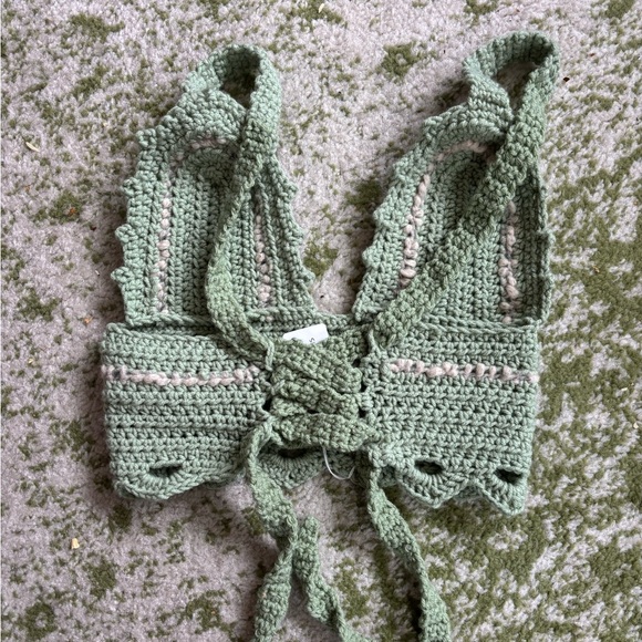 spring top! - Picture 2 of 2